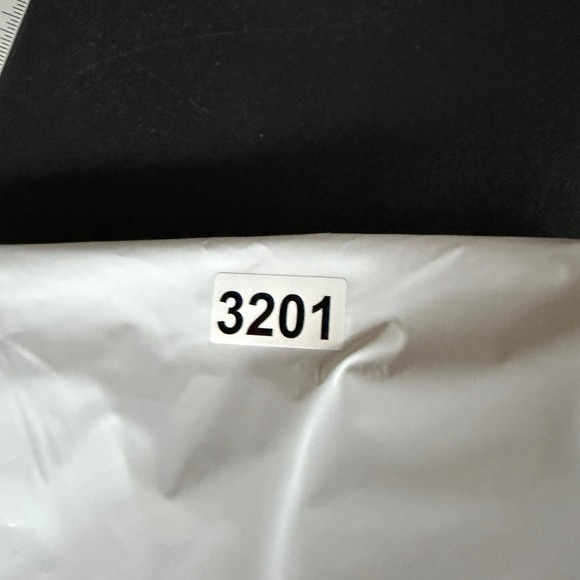 Lululemon Black Quilted Full Zip Jacket Women's Size 4 Moto Style - Picture 9 of 9